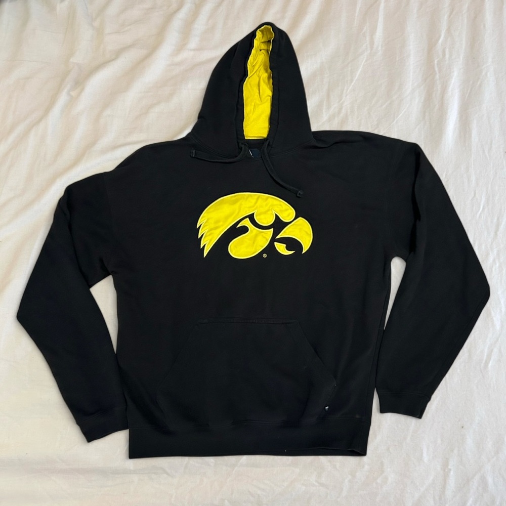 Black hawkeyes hoodie